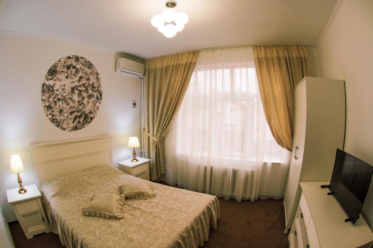 Hotel Cora Bistrita Экстерьер фото